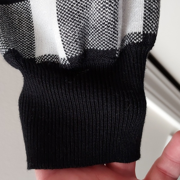 Marled long sleeve black/white checkered sweater xl - Picture 3 of 13